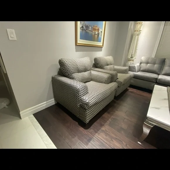 Sofa sets - Picture 4 of 5
